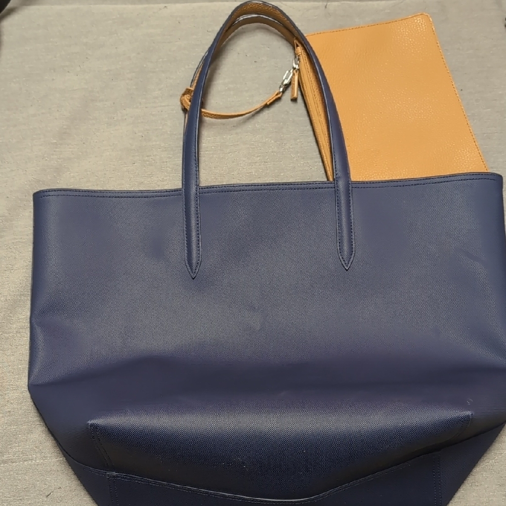Lacoste Women's Anna Reversible Tote & Pouch - Picture 4 of 10